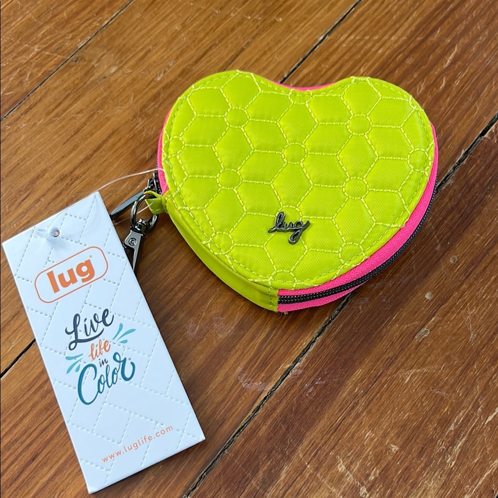 Lug Heart-Shaped Coin Purse